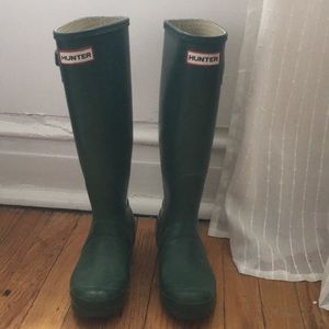 Hunter Wellington boots- green
